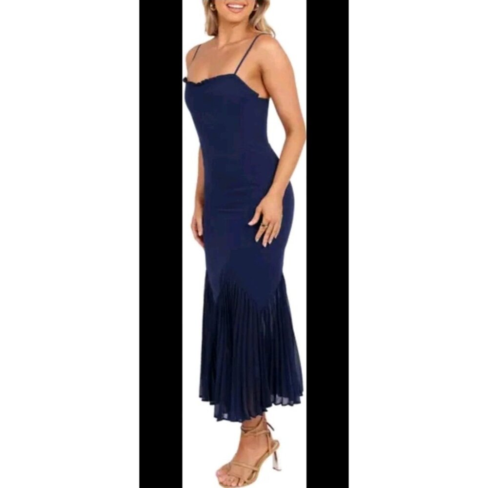 Petal And Pup Dress Womans LARGE Navy Ashton Pleated Hem Midi Dress. (HL101)